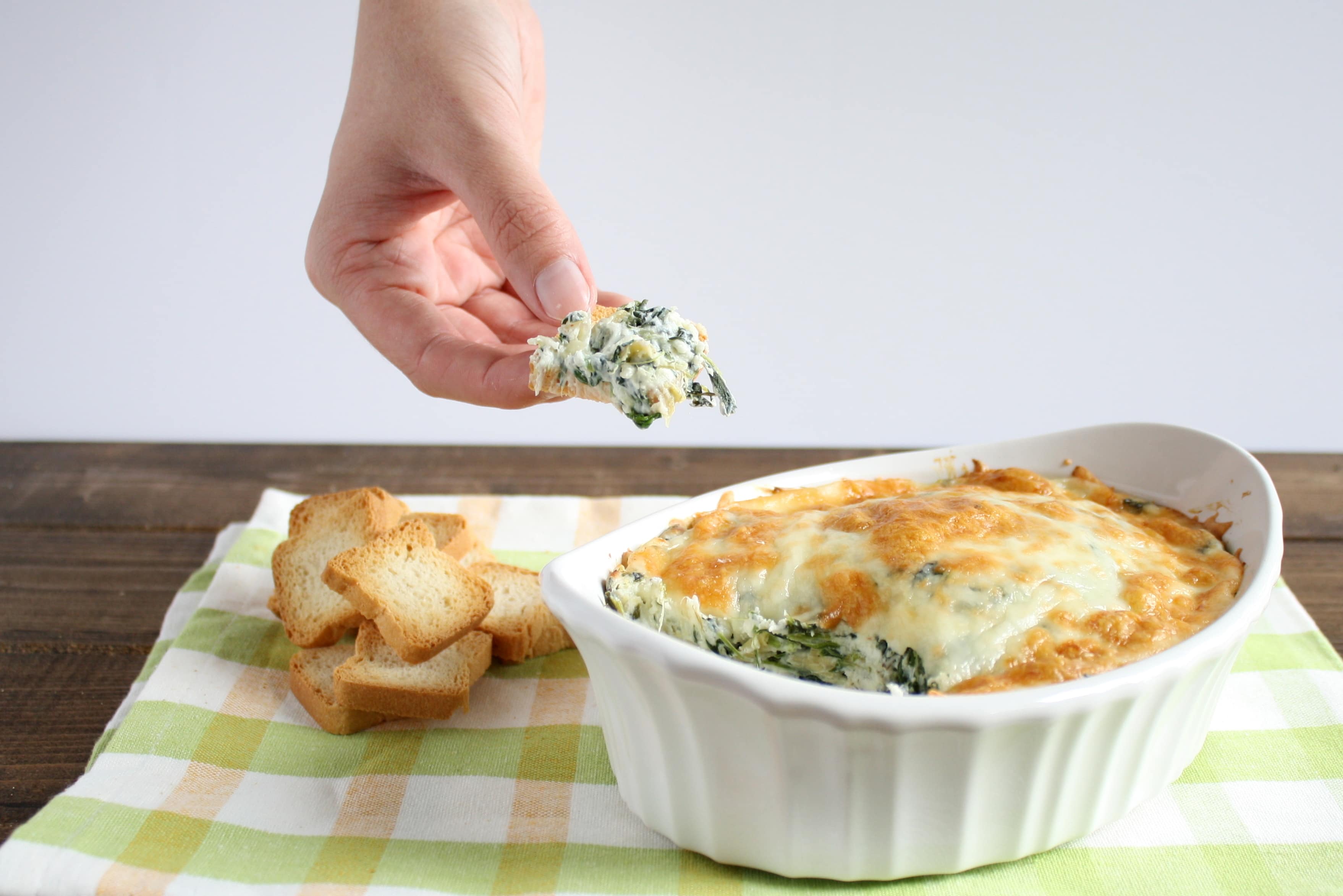 Indulge Healthier: Baked Spinach Artichoke Dip, Restaurant Taste